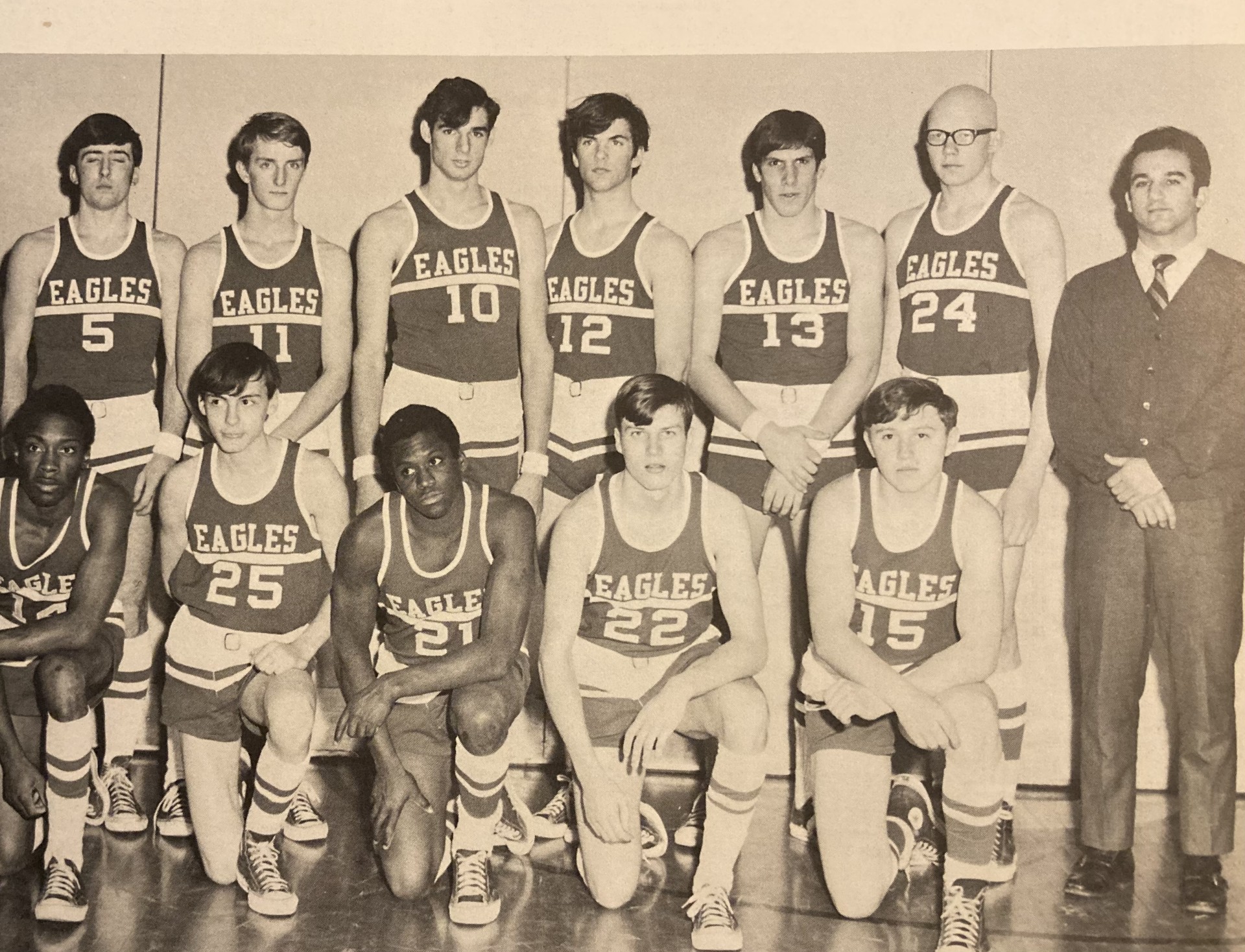 https://ogden_images.s3.amazonaws.com/www.observertoday.com/images/2025/08/02001354/Hammond-for-82-3-LS-team-pic.jpg
